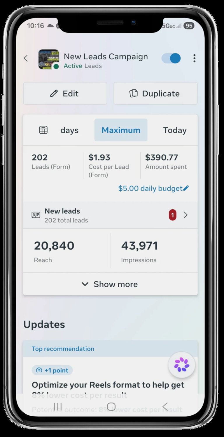 Mobile app screen showing New Leads Campaign dashboard with active leads stats, budget info, reach metrics, and optimization recommendations